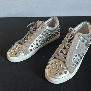 Vintage Havana silver sneakers with silver studs size 9